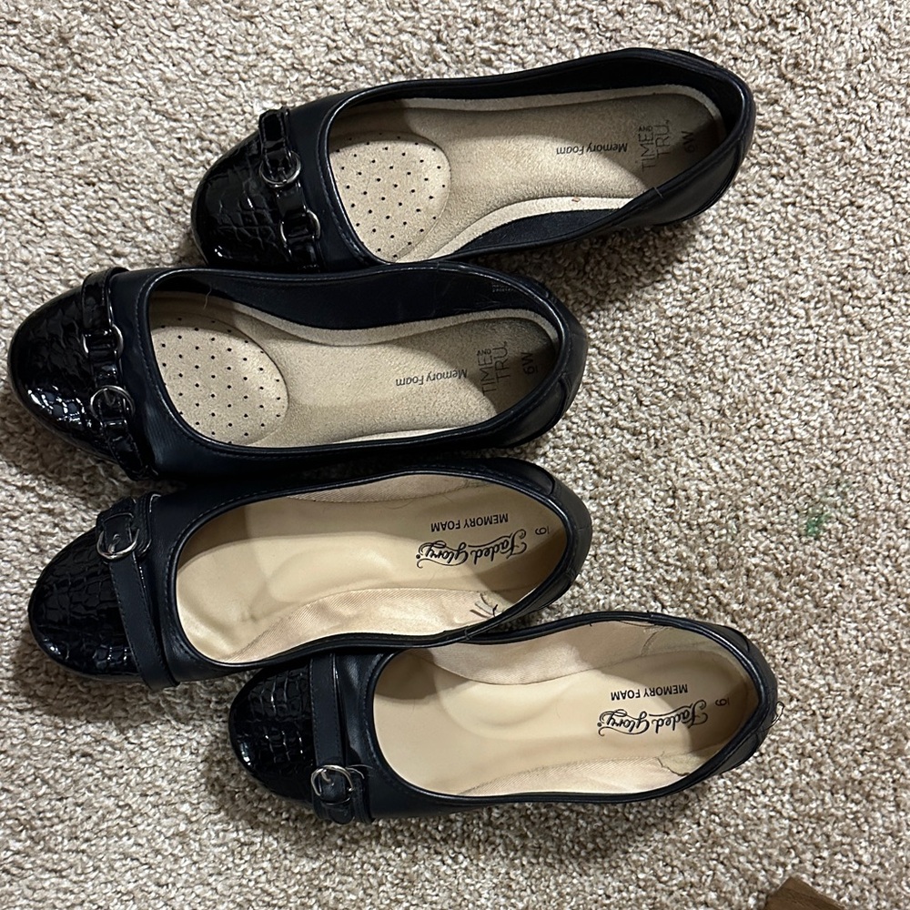 Faded Glory/Time and True Women's Black Flats with Buckle Detail